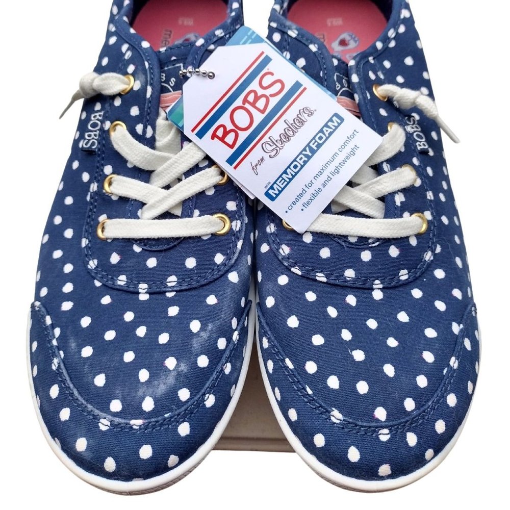 NWT Distressed look Polka dot Skechers